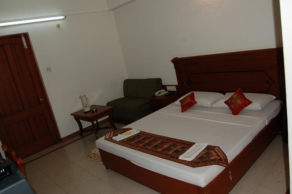 Hotel Kanishka Phg Bangalore Phòng bức ảnh