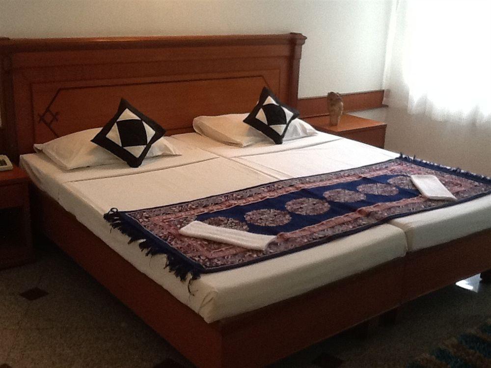 Hotel Kanishka Phg Bangalore Ngoại thất bức ảnh